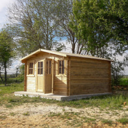 Abri en bois massif 16m² 28mm traité teinté marron Gardy Shelter