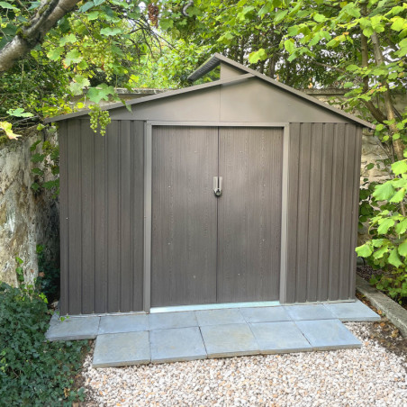 Abri de jardin métal avec puit de lumière 5,44m² imitation bois