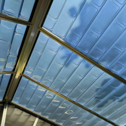 Abri de jardin 21,3m² en polycarbonate avec plancher YUKON Palram - Canopia