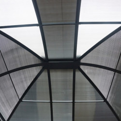 Gloriette alu anthracite avec rideaux et polycarbonate HABRITA 10,80m²