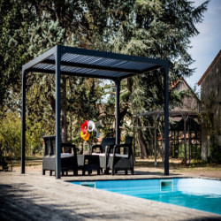Pergola bioclimatique 10,80m² alu + toit avec lames ovales HABRITA