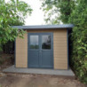 Abri toit plat en composite couleur bois 9m² porte alu Woodlife Garden