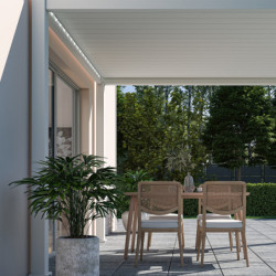 Pergola autoportante en alu blanc avec lames orientable 3x3m Ombrea