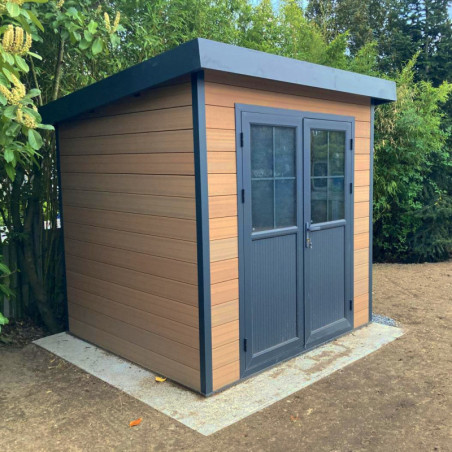 Abri toit plat composite aspect bois 4,41m² porte alu Woodlife Garden