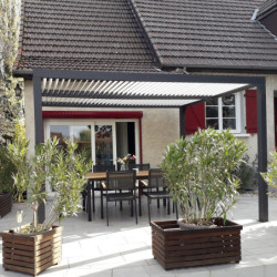 Pergola bioclimatique 10,80m² alu gris + toit avec lames écru HABRITA