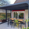 Pergola en alu gris 10,80m² + 2 panneaux de ventelles latérales Habrita