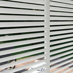 Panneau blanc latéral Ombrea à ventelles 1m