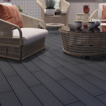 Plancher en bois composite facile à poser avec ses lames clipsables