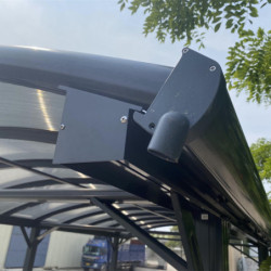 Protection de camping structure aluminium et couverture polycarbonate