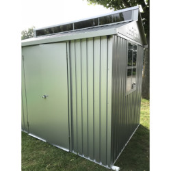 Abri en alu gris avec puits de lumière 4,33m² DURAMAX