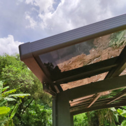 Carport 3x5m 2 poteaux en alu et polycarbonate Falcon X-Metal