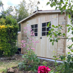 Abri 6,16m² en bois massif avec toit en plaques ondulées HABRITA