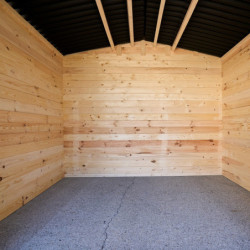 Abri 6,16m² en bois massif avec toit en plaques ondulées HABRITA