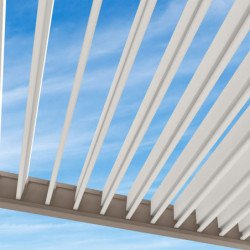 Pergola autoportante en alu taupe et lames orientable 3x4m Ombrea