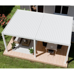 Pergola motorisée en alu blanc avec lames orientable 4x6m Ombrea