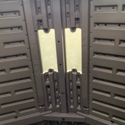 Abri de Jardin HDPE Sunlife 4,5m² Crème/Marron avec Plancher - JOBU