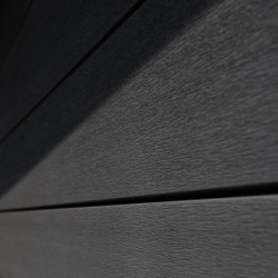 Abri toit plat en composite couleur gris clair 9m² porte alu Woodlife Garden